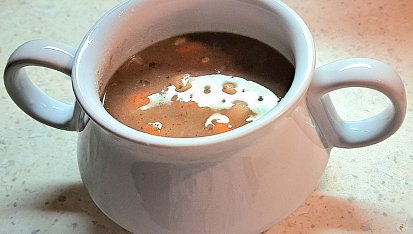 Hrstková polévka s uzeným masem