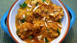 Murgh korma – indická kuřecí korma s ořechy