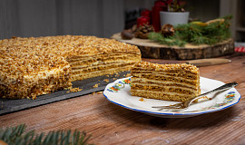 Snadnější varianta výborného medovníku na velký plech