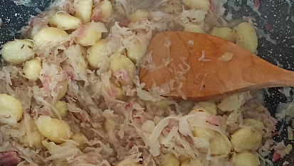 Gnocchi po česku - se zelím a slaninou