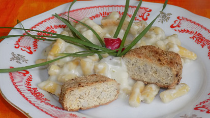 Karbanátky s červenou čočkou