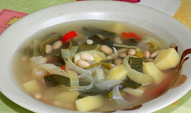Sójovo-pórková polévka