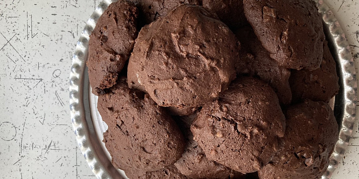 Americké extra čokoládové cookies - hotové sušenky