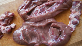 Vepřové ledvinky se znojemskou omáčkou
