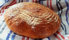 Škvarkovo-cibulový chléb