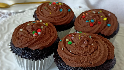 Kakaové muffiny s krémem