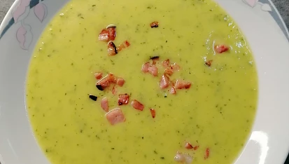 Cuketová polévka s kari