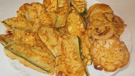 Cuketové proužky v těstíčku Cuketové proužky v těstíčku