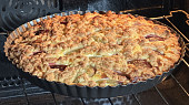 Drobenkový koláč s tvarohem a ovocem
