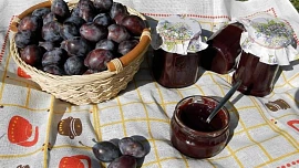 Domácí švestková marmeláda