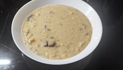 Kulajda z nakládaných a čerstvých žampionů, uvareno ... mnamka ...