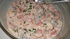 Rajčatový salát s matjesy