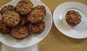 Bramborové muffiny se dvěma sýry, Manžel si dal jeden, už na snídani.
