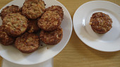 Bramborové muffiny se dvěma sýry, Manžel si dal jeden, už na snídani.