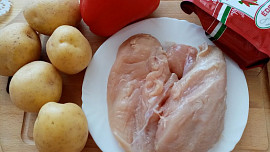 Brambory s masem
