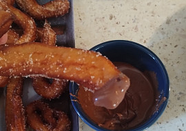 Churros s čokoládou (Čuros)