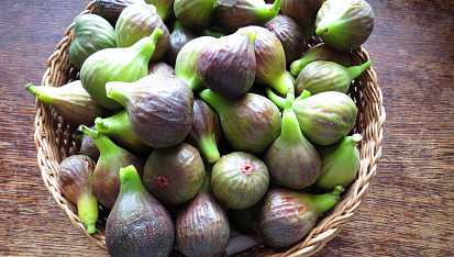 Fíková marmeláda s vůní skořice, dnešní úroda cca 3,3 kg - 54 ks