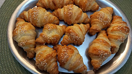 Mini croissanty naslano i sladké