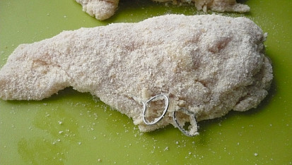 Smažená kuřecí kapsa se šunkou a sýrem - Cordon Bleu
