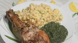 Cuketové halušky s vejci na slanině