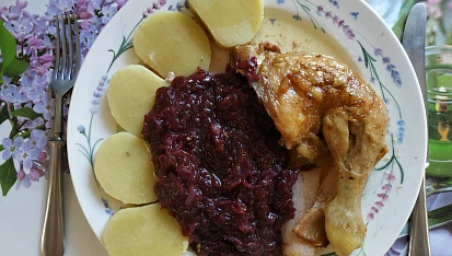 Kuře s červeným zelím a br. knedlíkem, Kuře s červeným zelím a br.knedlíkem.