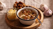 Česnečka se sýrem - recept od babičky
