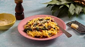 Špagety s medvědím česnekem na způsob carbonara