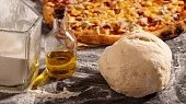 Těsto na pizzu