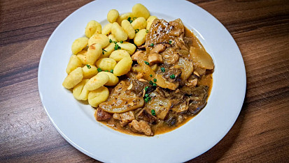 Patizonové plátky na houbách s gnocchi