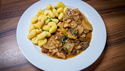 Patizonové plátky na houbách s gnocchi