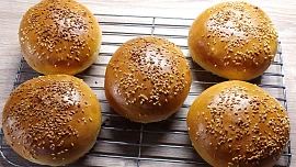 Jemné hamburgerové houstičky