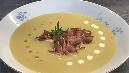 Cizrnový krém s anglickou slaninou