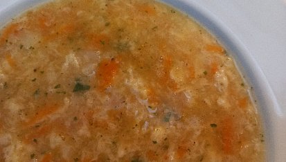 Květáková polévka s mrkví a kapáním