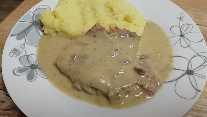 Hovězí krk na zelenině z pomalého hrnce