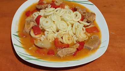 Vepřový perkelt / pörkölt /