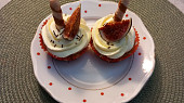 Makové cupcakes s vanilkovým krémem