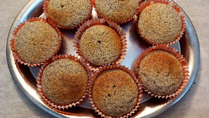 Makové cupcakes s vanilkovým krémem