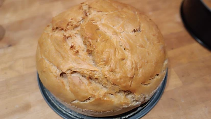 Domácí chléb ze žitné a hladké pšeničné mouky