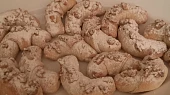 Nekynuté svatomartinské rohlíčky s ořechovou náplní
