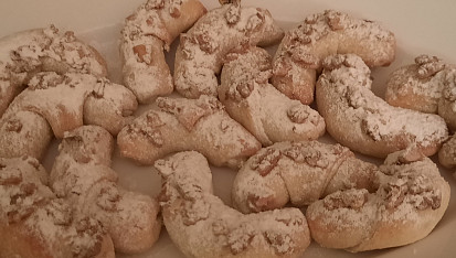 Nekynuté svatomartinské rohlíčky s ořechovou náplní