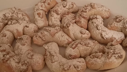 Nekynuté svatomartinské rohlíčky s ořechovou náplní