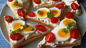 Rychlá pomazánka s chutí tzatziki (Rychlá pomazánka s chutí tzatziki)