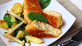 Celerovo-sýrové krokety, opečené brambory s baby špenátem a shimeji