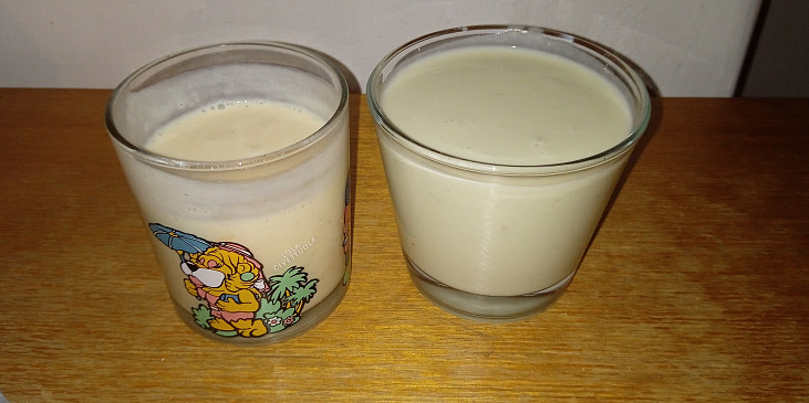 Pudinkový likér (vlevo vanilkový, vpravo pistáciový /toto už se mi…)