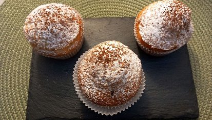 Muffiny s kokosem, ořechy a kandovaným ovocem
