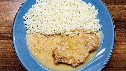 Vepřová kotleta ve smetanovo hořčičné omáčce