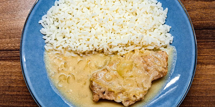 Vepřová kotleta ve smetanovo hořčičné omáčce
