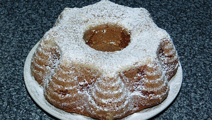 Ořechová top bábovka ("ořecháda")