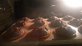 Čokoládové muffiny bez mléka, Ještě v troubě