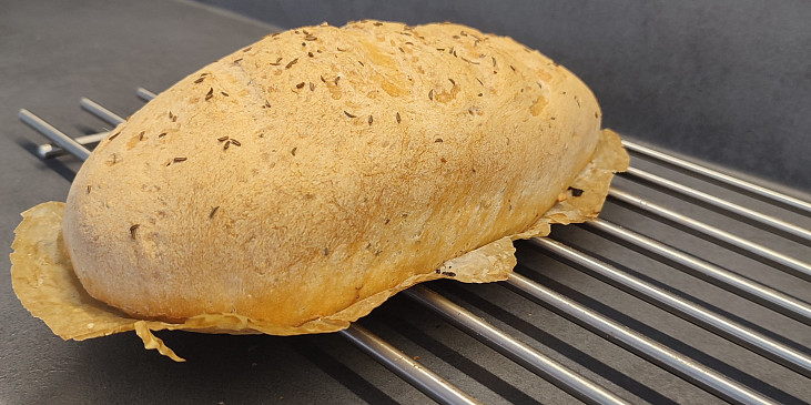 Domácí kmínový chleba (Doporučuji)